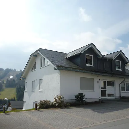Apartment In Mit Terrasse